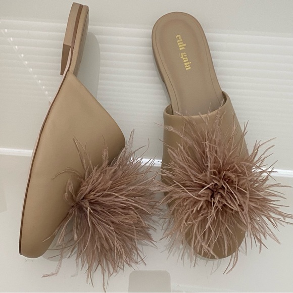 Cult Gaia Ray Neutral Tan Ostrich Feathers Miles Flats SZ 9.5/39.5 - Picture 8 of 15